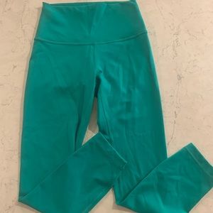 Lululemon Wunder Train High Rise Tight, Size 4, 23”, Green